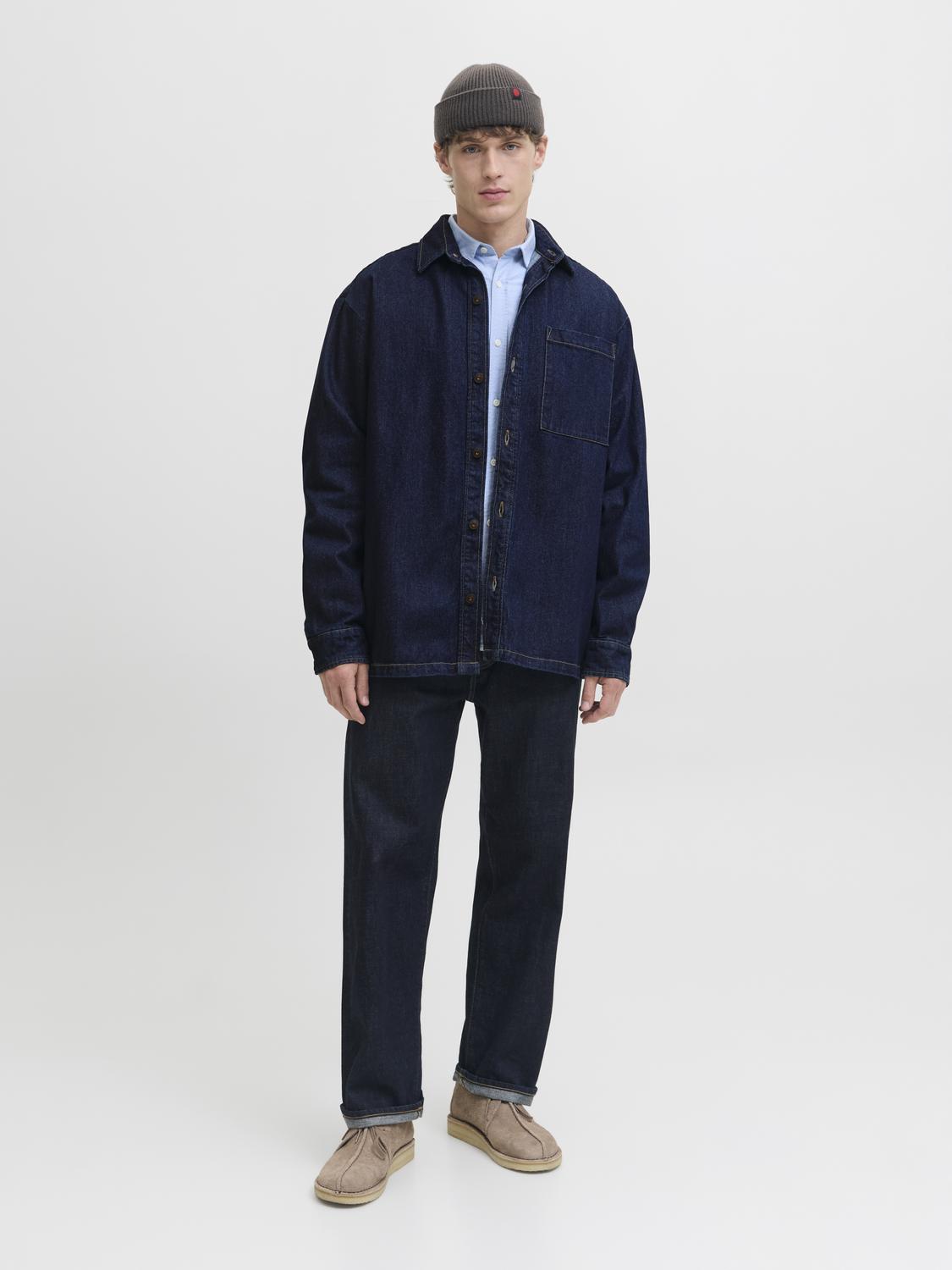 model_shot-front_full